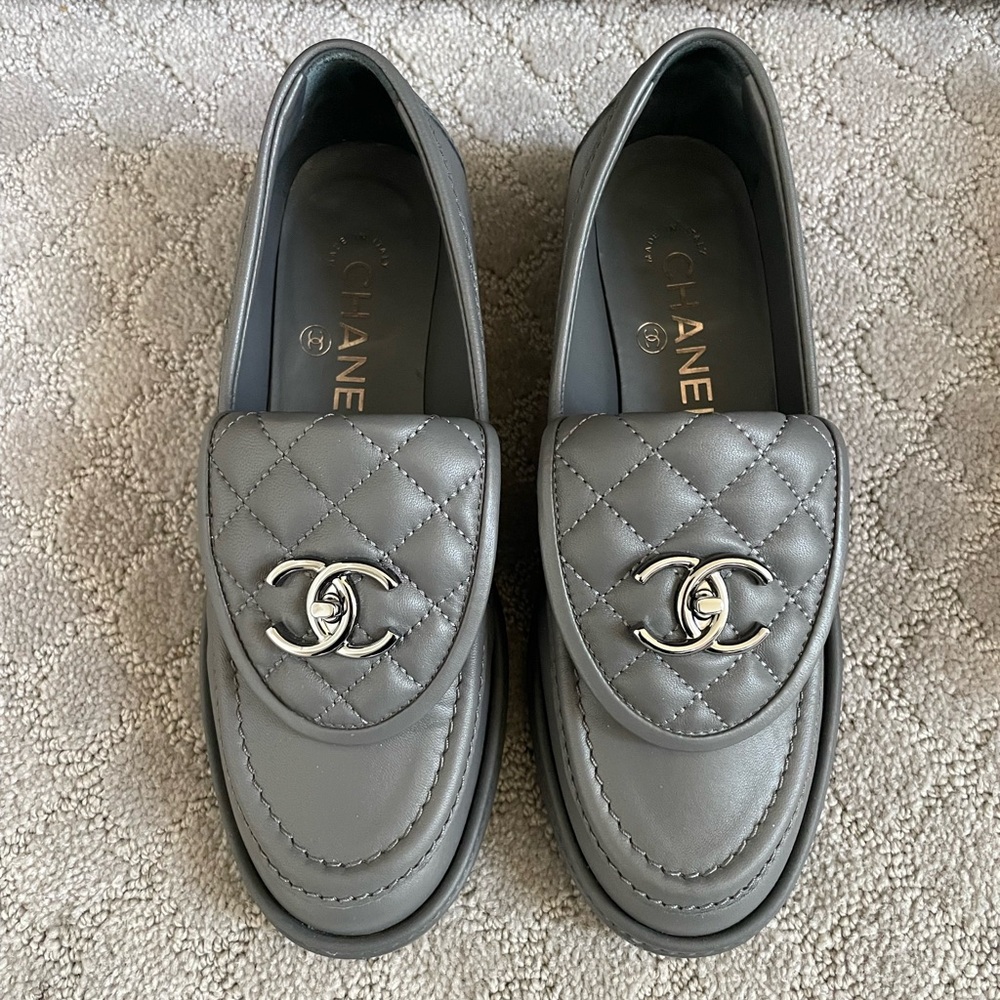 Chanel Gray Turnlock Quilted Loafers size 36